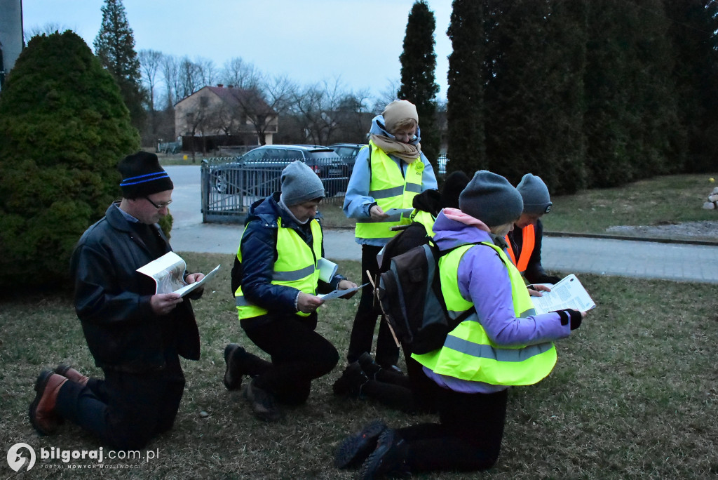 IV Harcerska Droga Krzyżowa z parafii św. Apostołów Piotra i Pawła