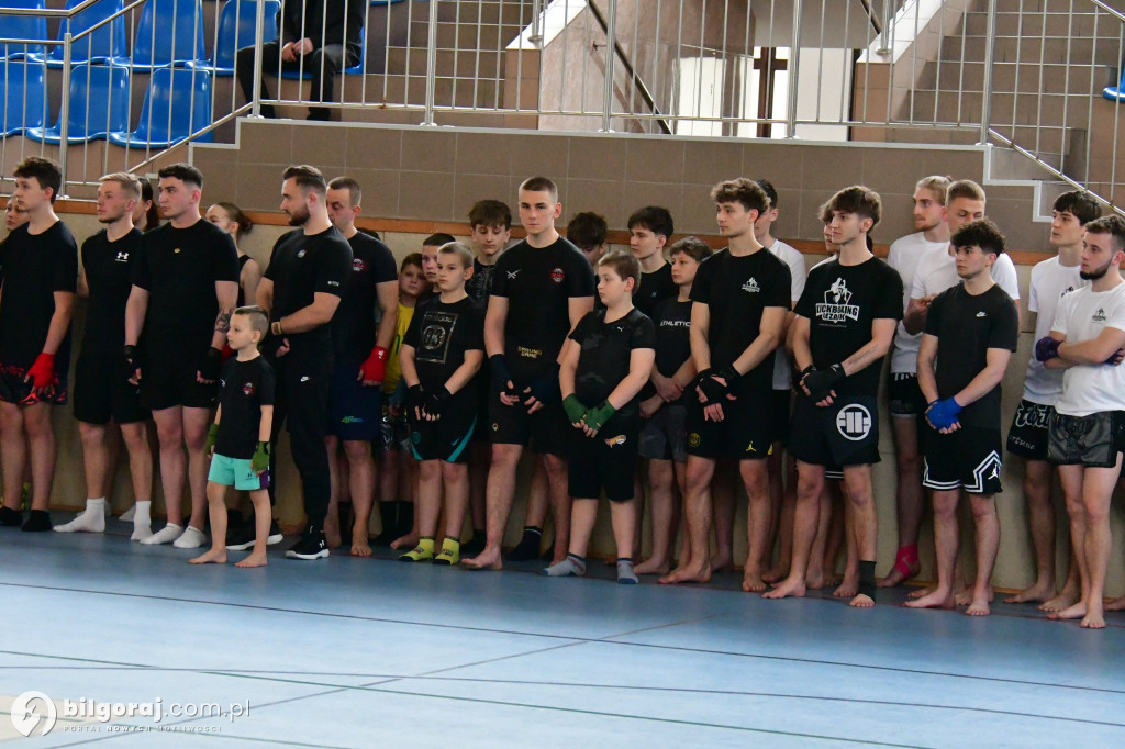 „Polski Zombi” na hali ZSBiO. Lekcja kickboxingu od legendy sportów walki