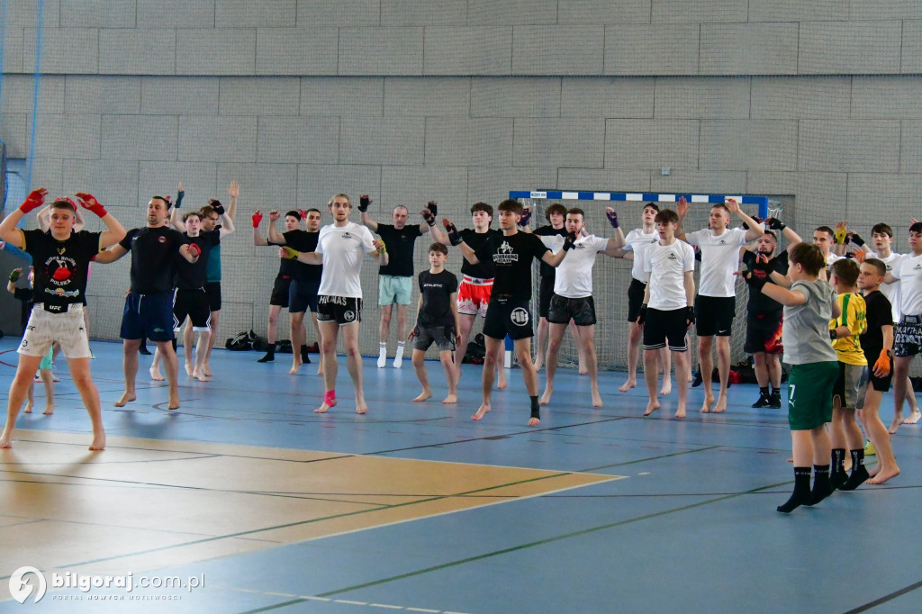 „Polski Zombi” na hali ZSBiO. Lekcja kickboxingu od legendy sportów walki