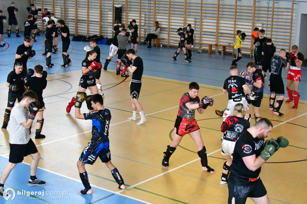 „Polski Zombi” na hali ZSBiO. Lekcja kickboxingu od legendy sportów walki