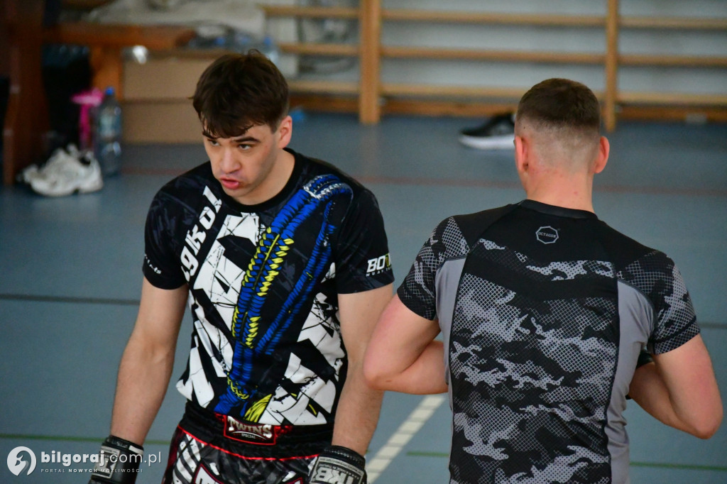 „Polski Zombi” na hali ZSBiO. Lekcja kickboxingu od legendy sportów walki