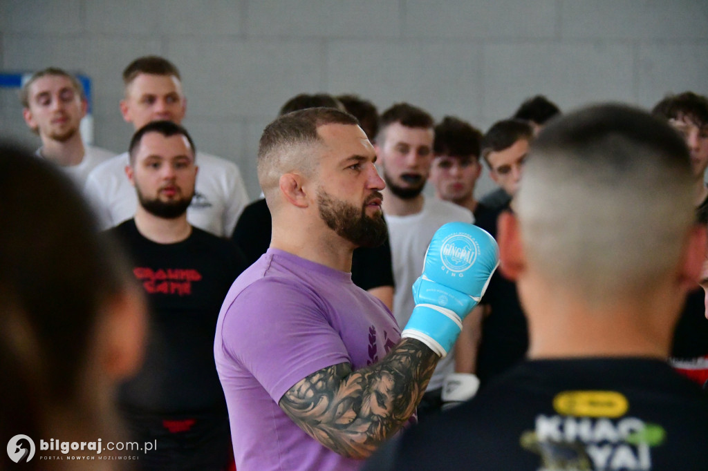 „Polski Zombi” na hali ZSBiO. Lekcja kickboxingu od legendy sportów walki