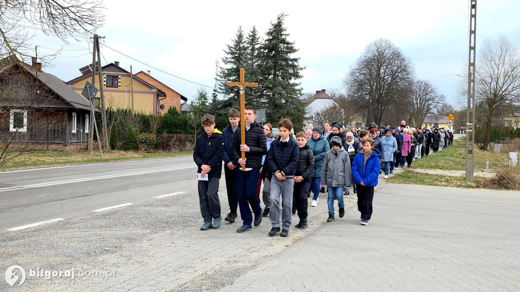 Śladami cierpienia i nadziei. Relacja z nabożeństwa pasyjnego w Soli