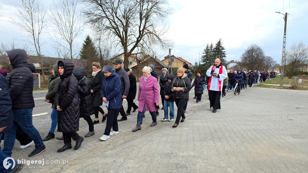 Śladami cierpienia i nadziei. Relacja z nabożeństwa pasyjnego w Soli