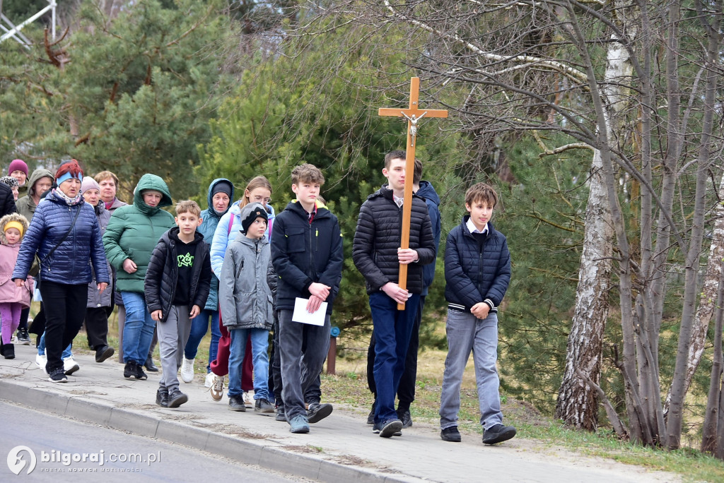 Śladami cierpienia i nadziei. Relacja z nabożeństwa pasyjnego w Soli
