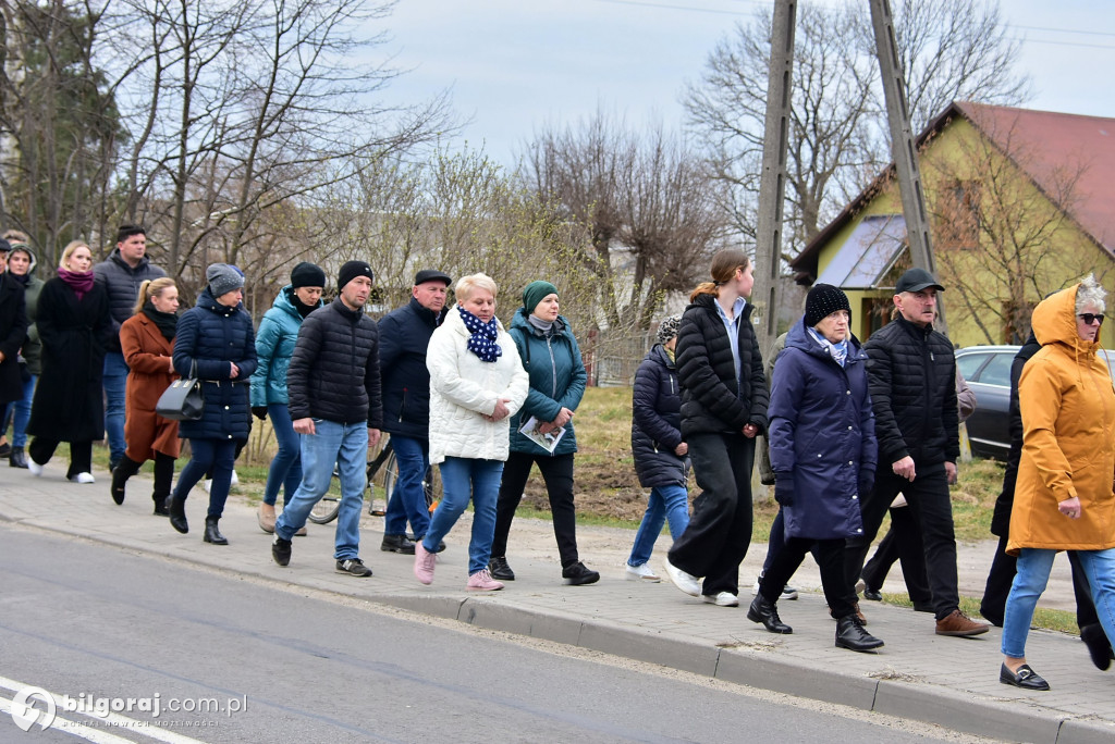 Śladami cierpienia i nadziei. Relacja z nabożeństwa pasyjnego w Soli