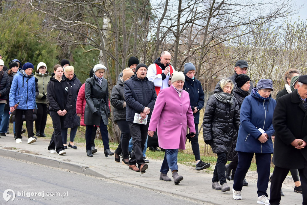 Śladami cierpienia i nadziei. Relacja z nabożeństwa pasyjnego w Soli