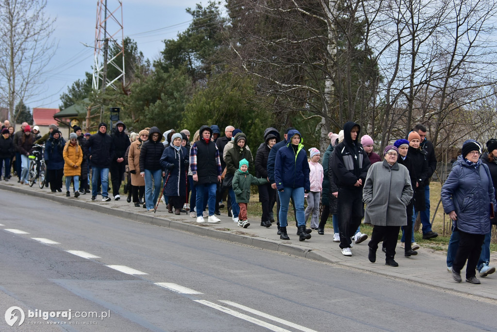 Śladami cierpienia i nadziei. Relacja z nabożeństwa pasyjnego w Soli
