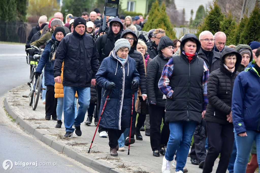 Śladami cierpienia i nadziei. Relacja z nabożeństwa pasyjnego w Soli