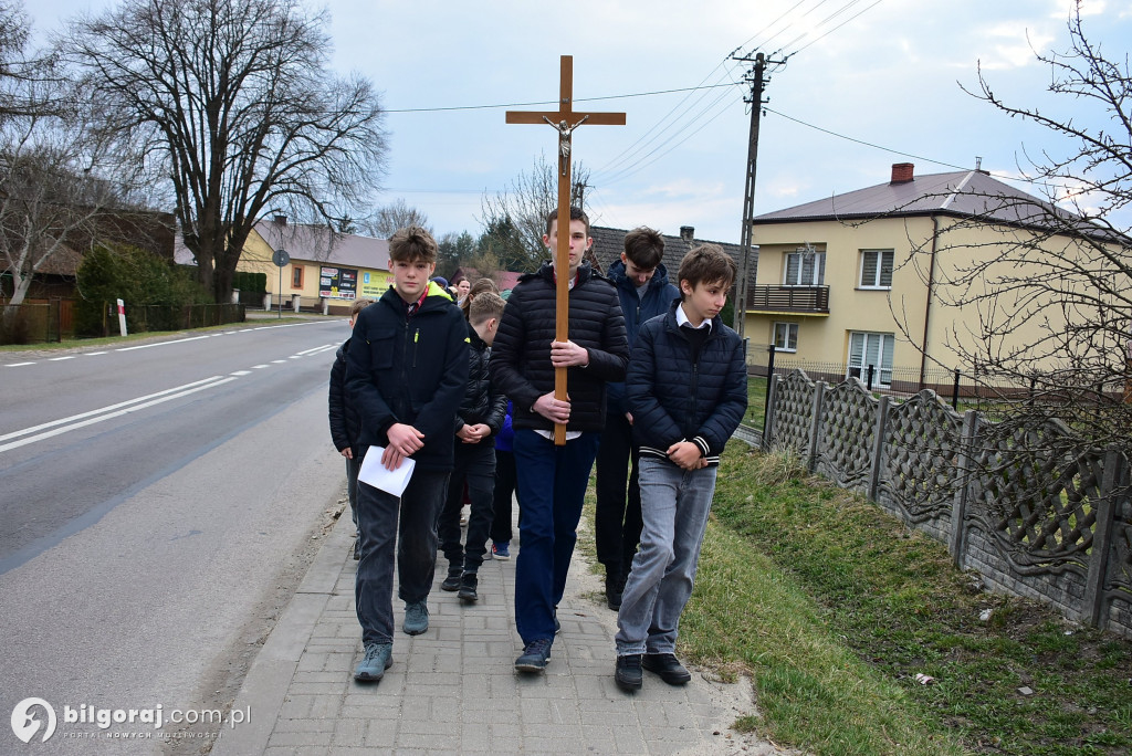 Śladami cierpienia i nadziei. Relacja z nabożeństwa pasyjnego w Soli