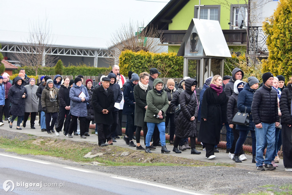 Śladami cierpienia i nadziei. Relacja z nabożeństwa pasyjnego w Soli