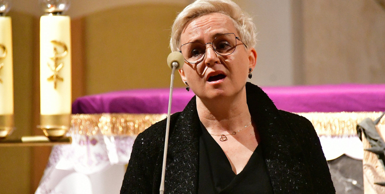 Muzyczna modlitwa w Starym Bidaczowie. Koncert pasyjny zespołu WnieboGłosy