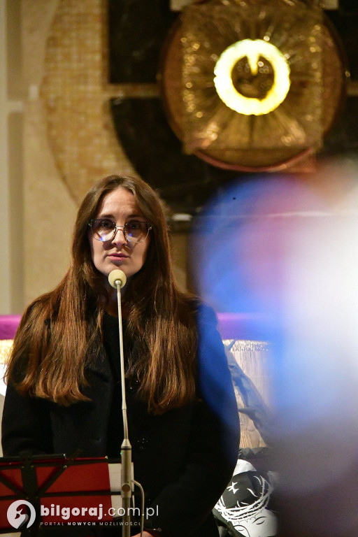 Muzyczna modlitwa w Starym Bidaczowie. Koncert pasyjny zespołu WnieboGłosy