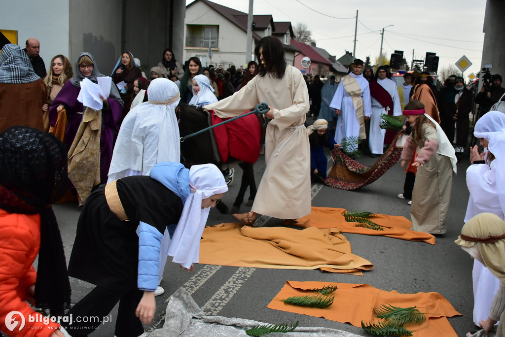 Misterium, które kruszy serca. Wielka inscenizacja religijna w Tereszpolu