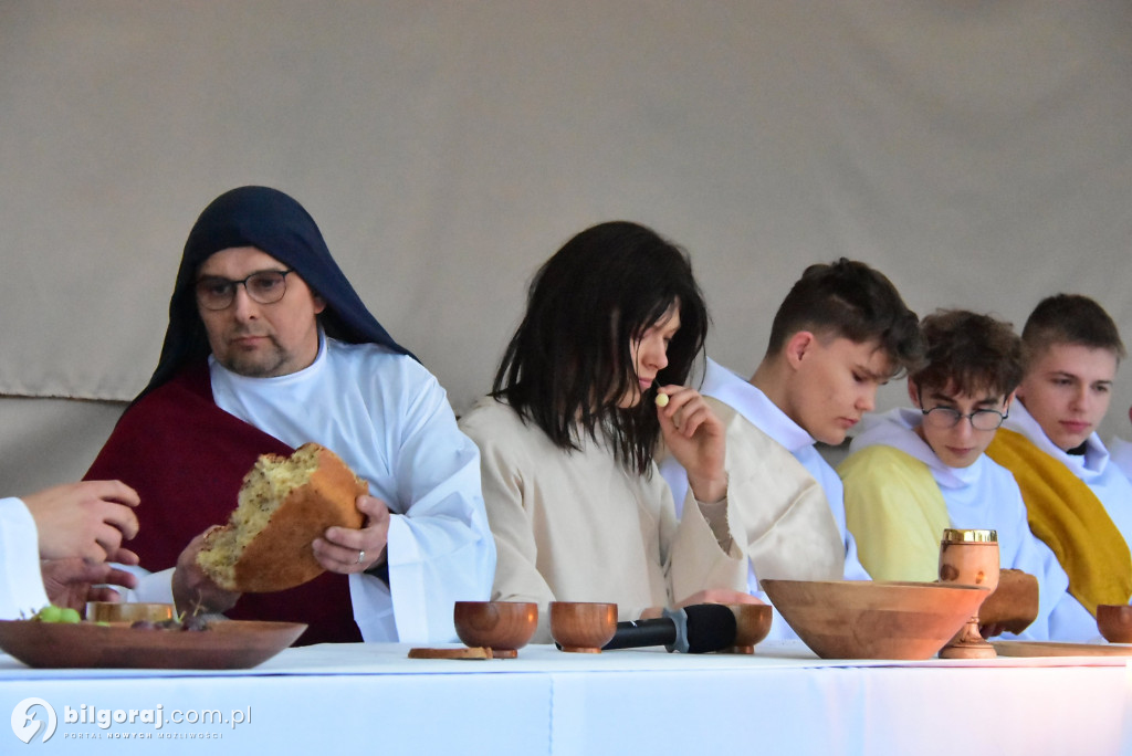 Misterium, które kruszy serca. Wielka inscenizacja religijna w Tereszpolu