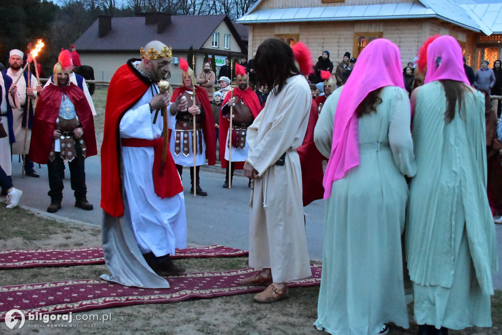 Misterium, które kruszy serca. Wielka inscenizacja religijna w Tereszpolu