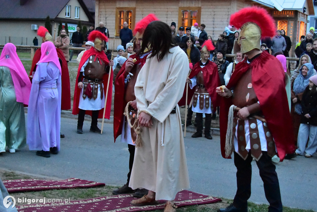 Misterium, które kruszy serca. Wielka inscenizacja religijna w Tereszpolu