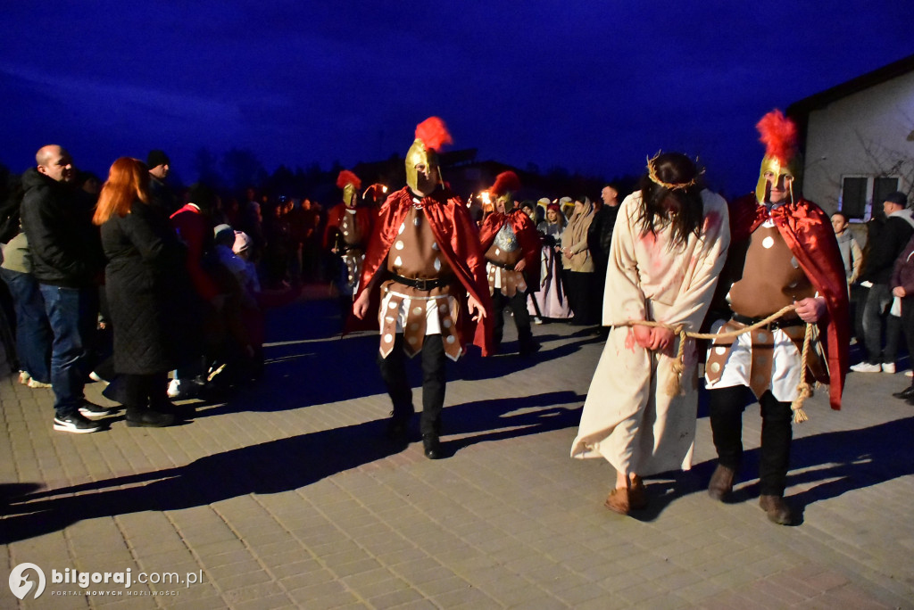 Misterium, które kruszy serca. Wielka inscenizacja religijna w Tereszpolu