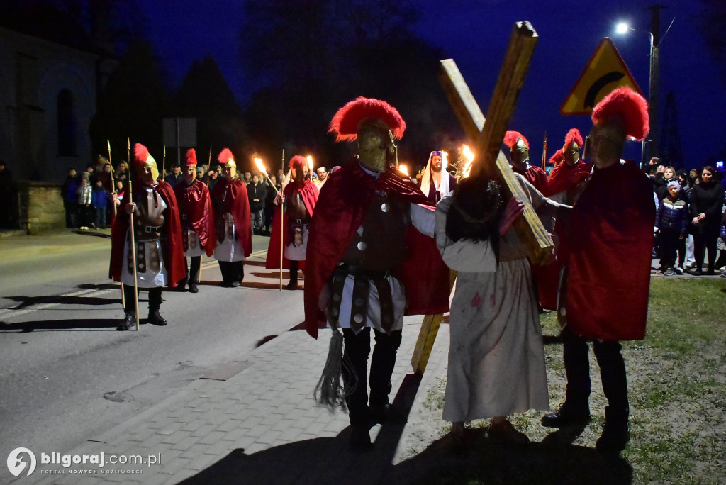 Misterium, które kruszy serca. Wielka inscenizacja religijna w Tereszpolu