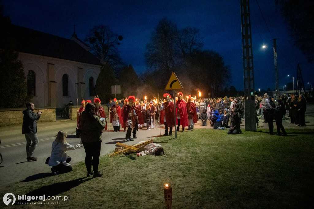 Misterium, które kruszy serca. Wielka inscenizacja religijna w Tereszpolu