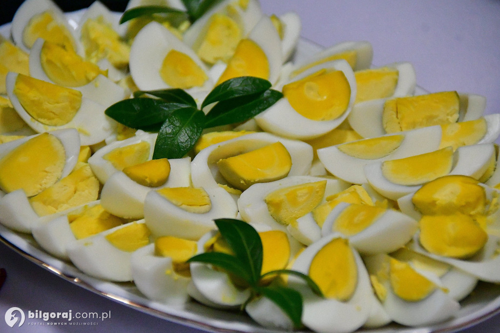 Wielkanocna radość w WTZ Biszcza. Lekcja pokory i serca od osób niepełnosprawnych