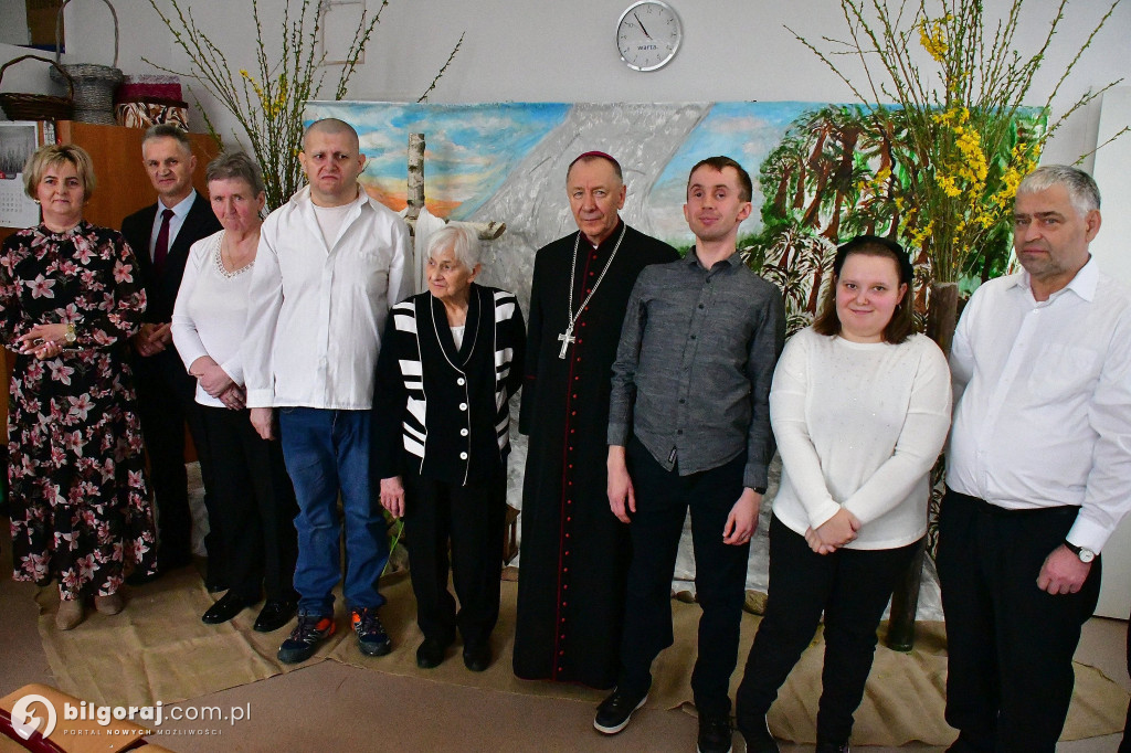 Wielkanocna radość w WTZ Biszcza. Lekcja pokory i serca od osób niepełnosprawnych