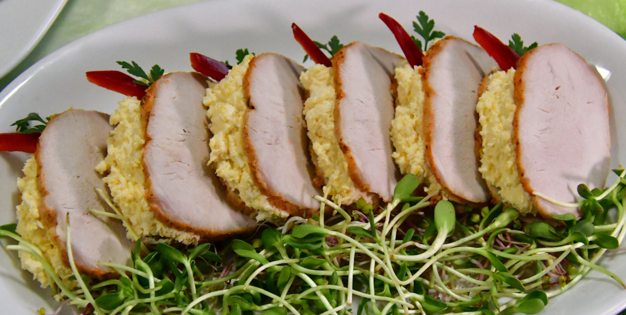 Wielkanocny stół w ZSZiO. Tradycyjne smaki w nowoczesnej odsłonie biłgorajskiej młodzieży