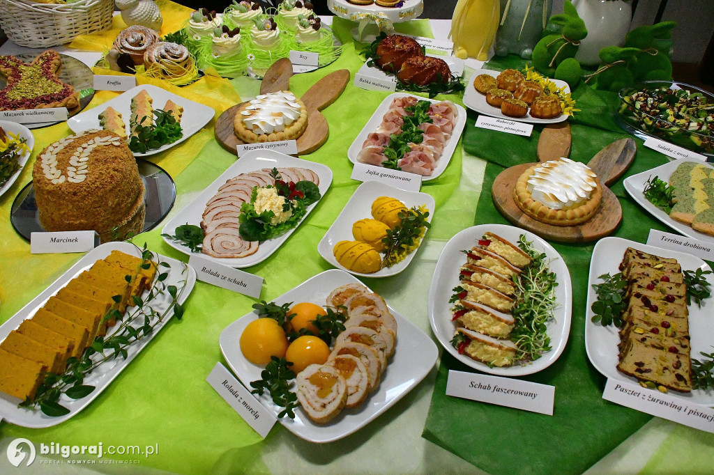 Wielkanocny stół w ZSZiO. Tradycyjne smaki w nowoczesnej odsłonie biłgorajskiej młodzieży