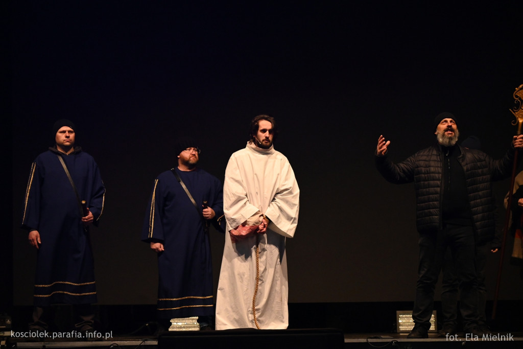 Misterium w Biłgoraju już jutro! Aktorzy i technicy dopięli wszystko na ostatni guzik