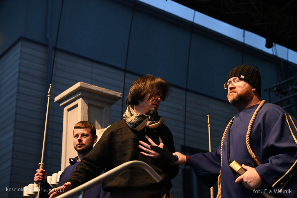 Misterium w Biłgoraju już jutro! Aktorzy i technicy dopięli wszystko na ostatni guzik