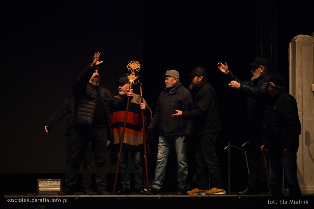 Misterium w Biłgoraju już jutro! Aktorzy i technicy dopięli wszystko na ostatni guzik