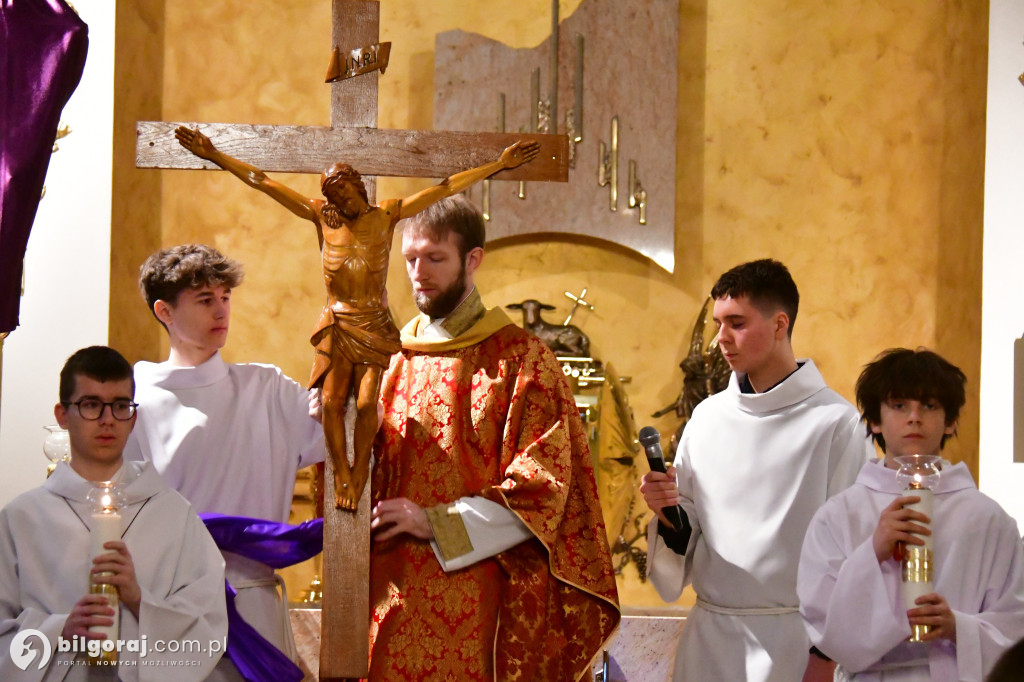 „Oto człowiek”… Oto wasz Król - Wielki Piątek