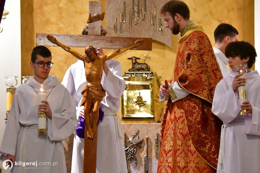 „Oto człowiek”… Oto wasz Król - Wielki Piątek