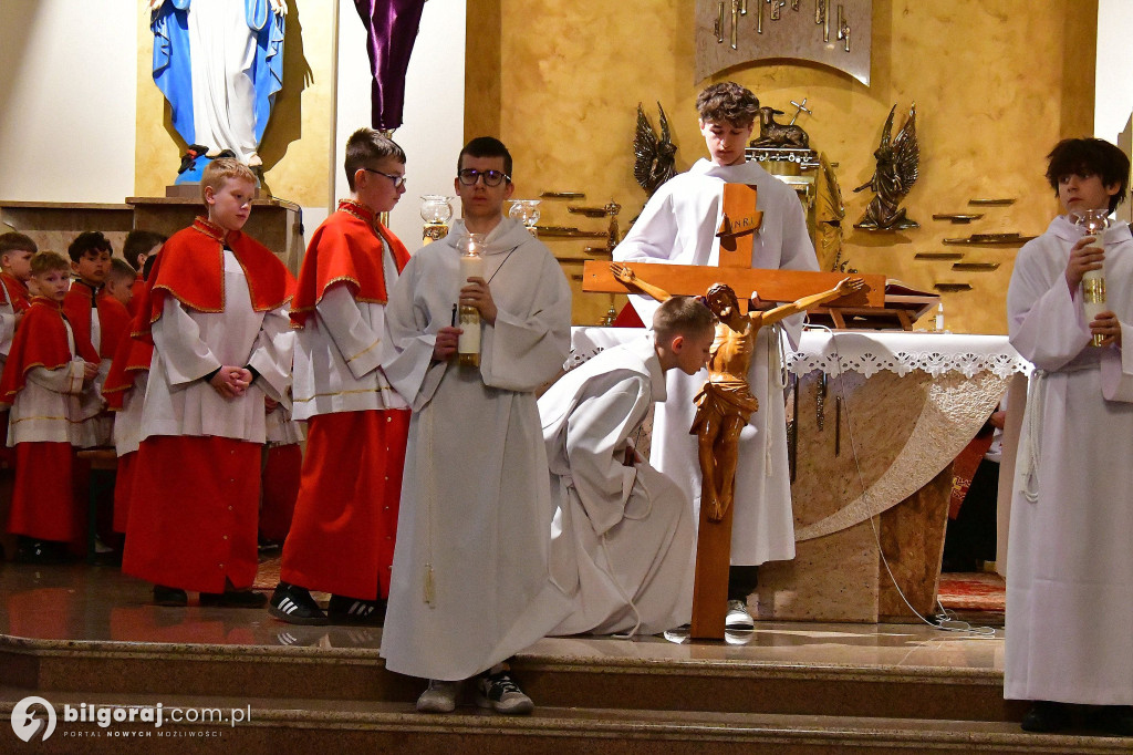 „Oto człowiek”… Oto wasz Król - Wielki Piątek