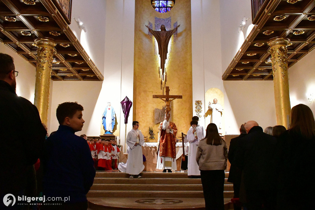 „Oto człowiek”… Oto wasz Król - Wielki Piątek