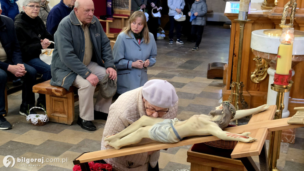 Wielkanocny koszyczek pełen symboli - tradycja święconego w Biłgoraju