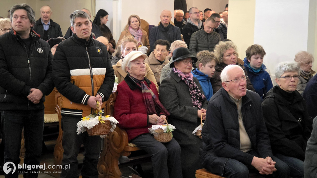 Wielkanocny koszyczek pełen symboli - tradycja święconego w Biłgoraju