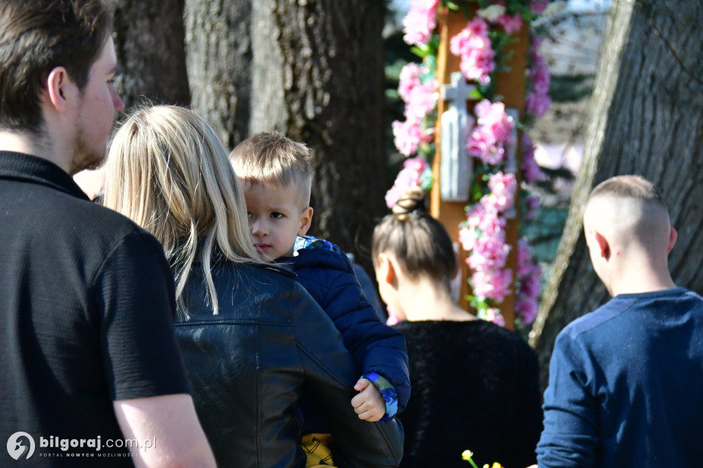 Wielkanocny koszyczek pełen symboli - tradycja święconego w Biłgoraju