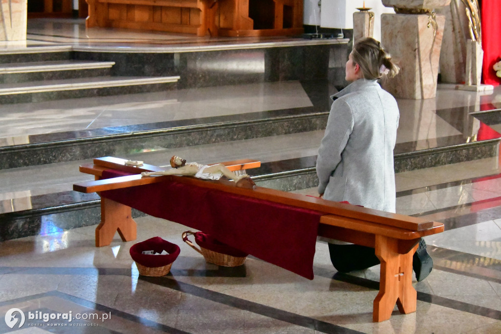 Wielkanocny koszyczek pełen symboli - tradycja święconego w Biłgoraju