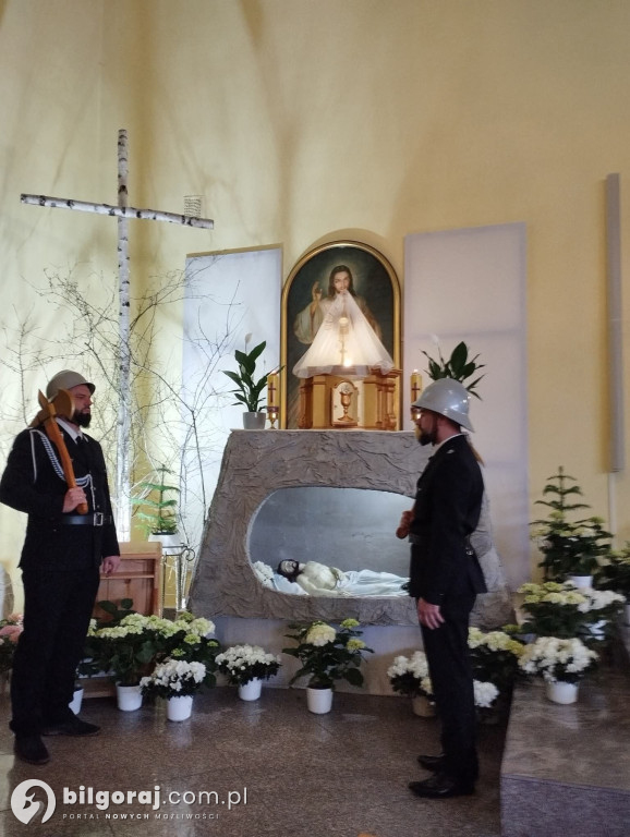 Ciemnice i Groby Pańskie od Biłgoraja po Górecko Kościelne