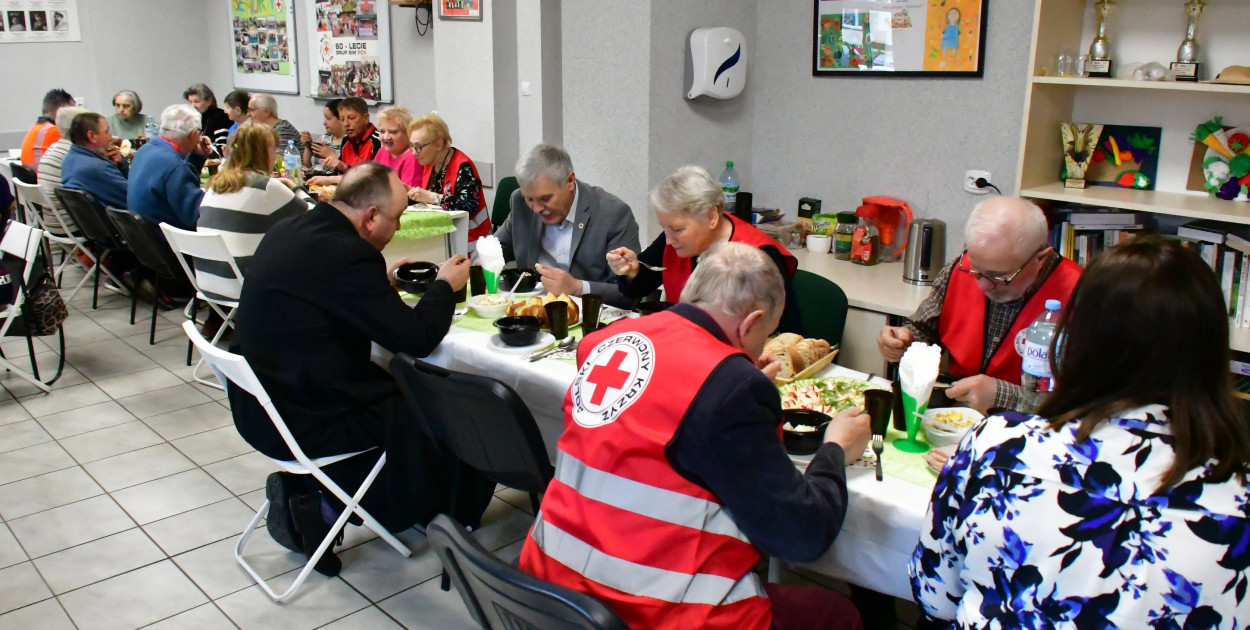Wielkanocne serce Biłgoraja. Wyjątkowe spotkanie dla samotnych i potrzebujących