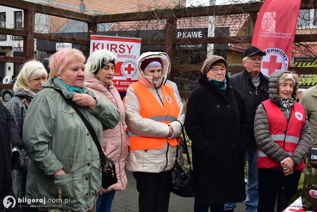Plecak ewakuacyjny i wsparcie psychiczne – PCK szkoli mieszkańców Biłgoraja