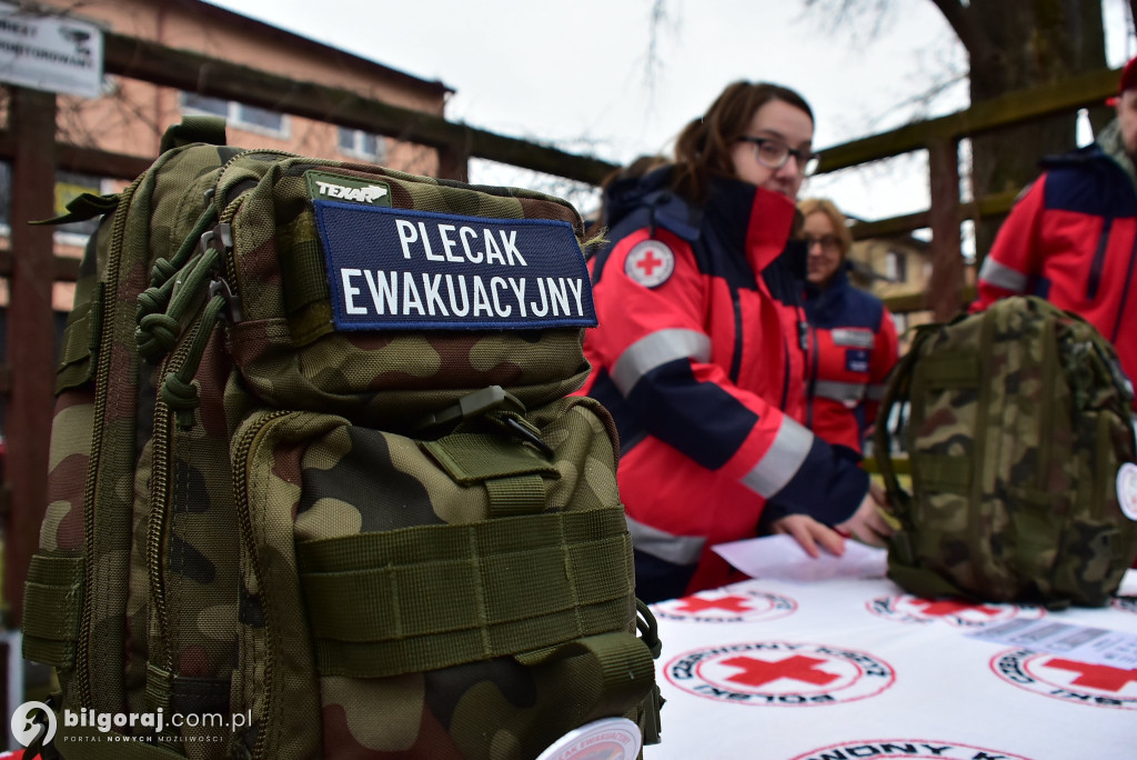 Plecak ewakuacyjny i wsparcie psychiczne – PCK szkoli mieszkańców Biłgoraja