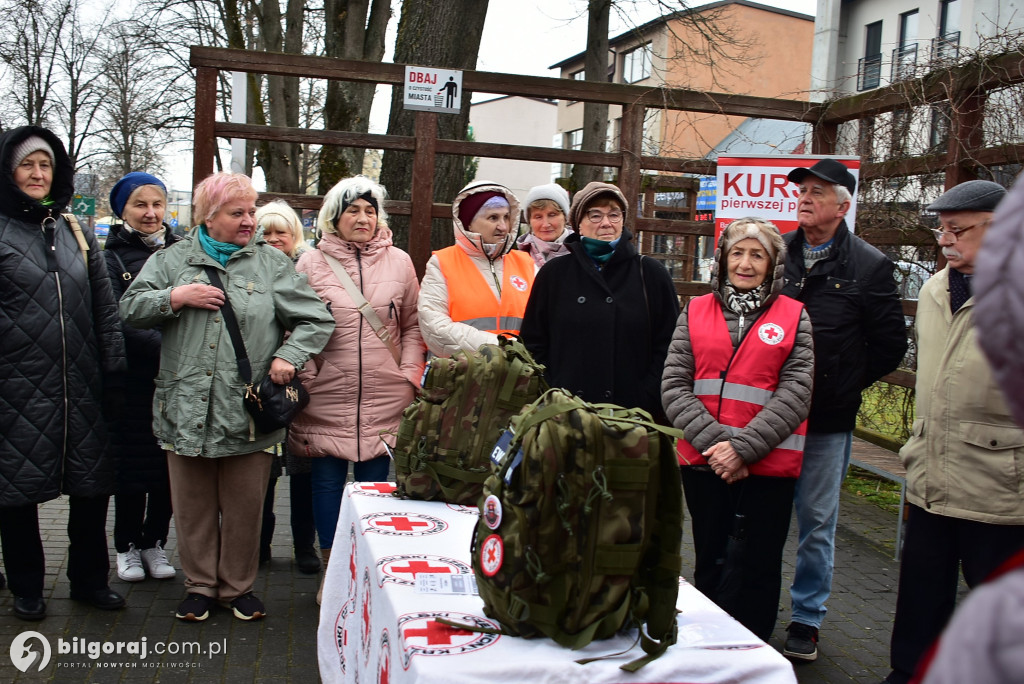 Plecak ewakuacyjny i wsparcie psychiczne – PCK szkoli mieszkańców Biłgoraja