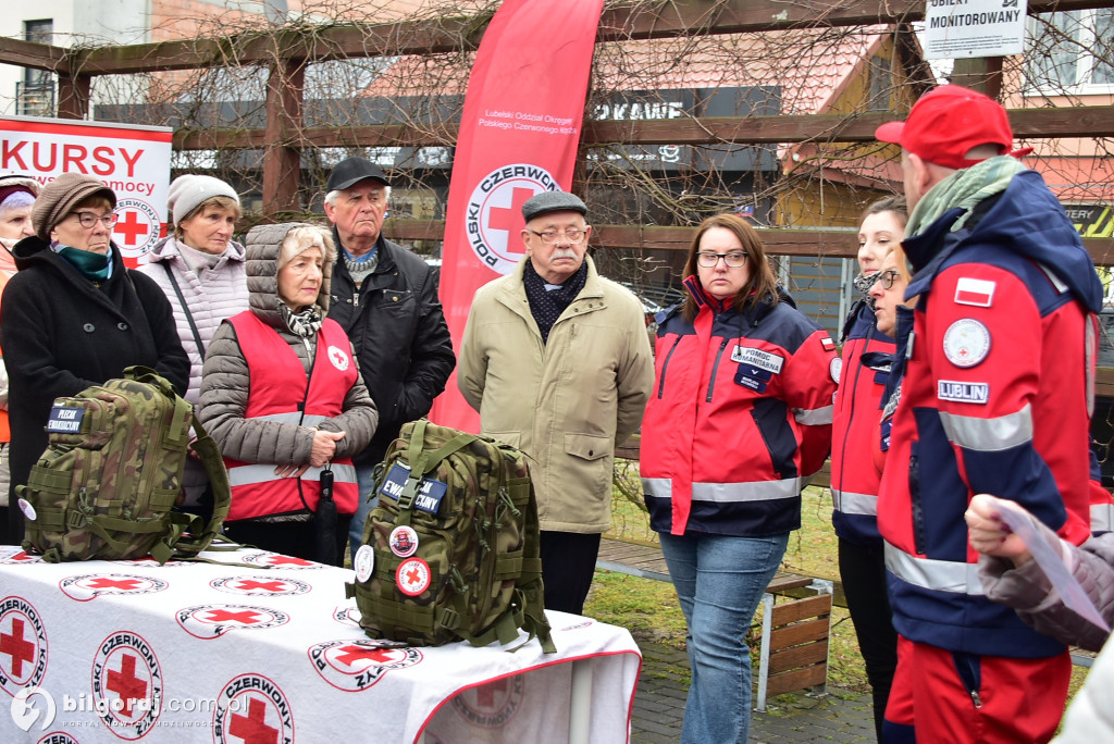 Plecak ewakuacyjny i wsparcie psychiczne – PCK szkoli mieszkańców Biłgoraja