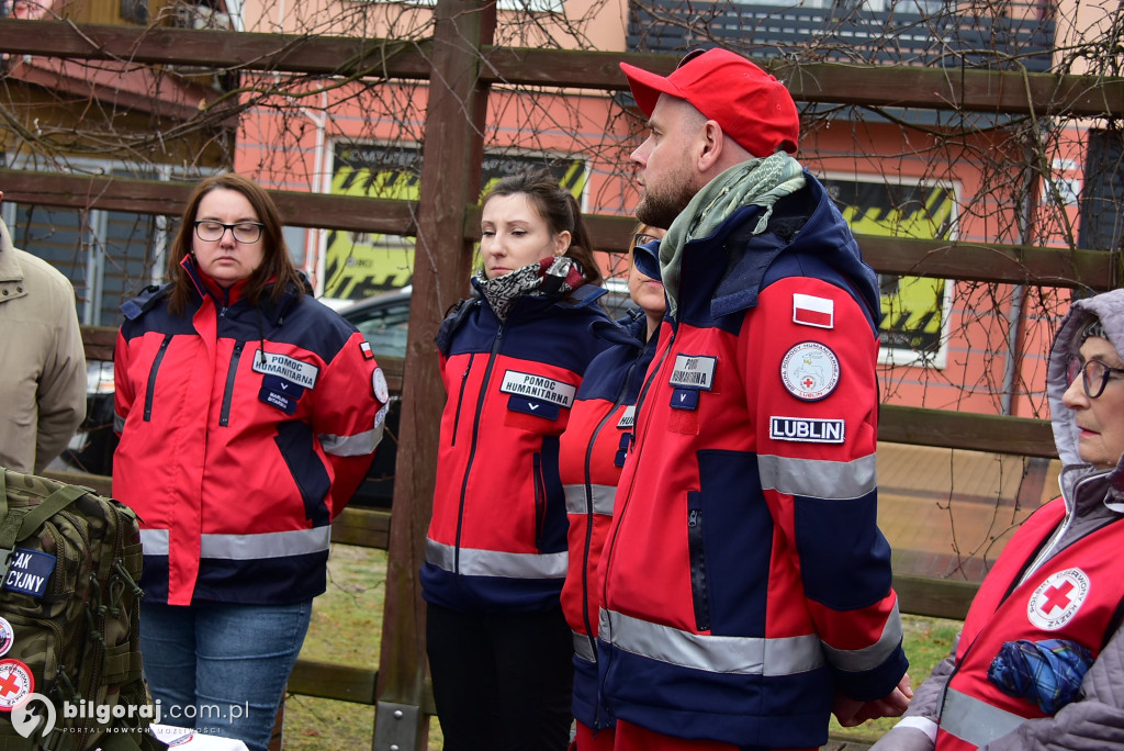 Plecak ewakuacyjny i wsparcie psychiczne – PCK szkoli mieszkańców Biłgoraja