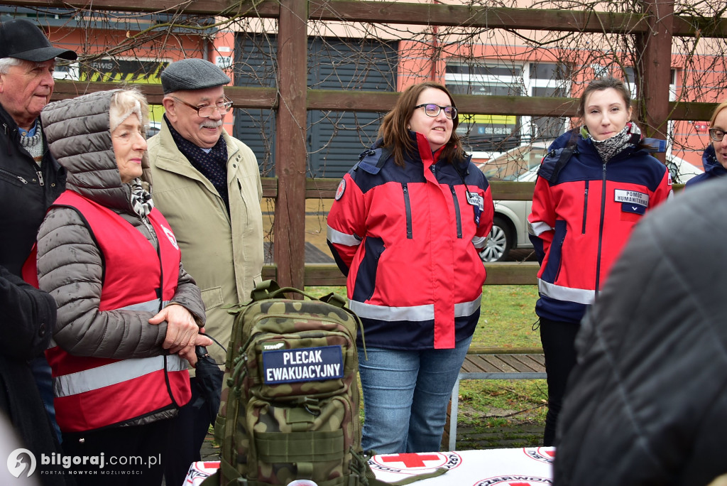 Plecak ewakuacyjny i wsparcie psychiczne – PCK szkoli mieszkańców Biłgoraja