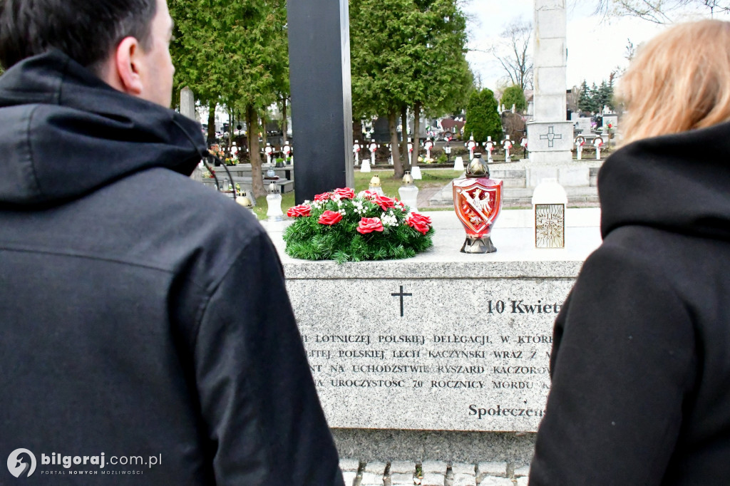 Cześć Ich Pamięci!. Powiat uczcił ofiary katastrofy smoleńskiej