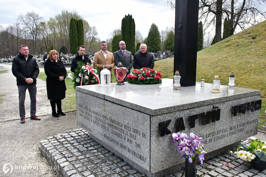 Cześć Ich Pamięci!. Powiat uczcił ofiary katastrofy smoleńskiej