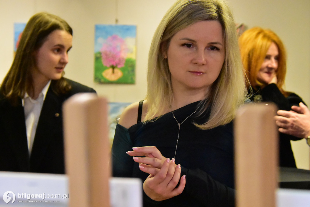 Biłgorajscy artyści amatorzy zachwycają. Wystawa, aukcja i wielki potencjał w BCK